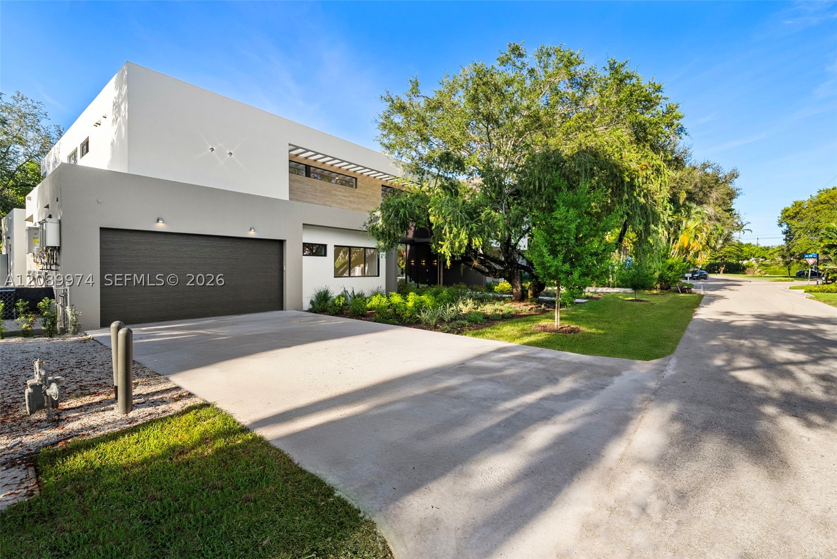 South Miami photo 3