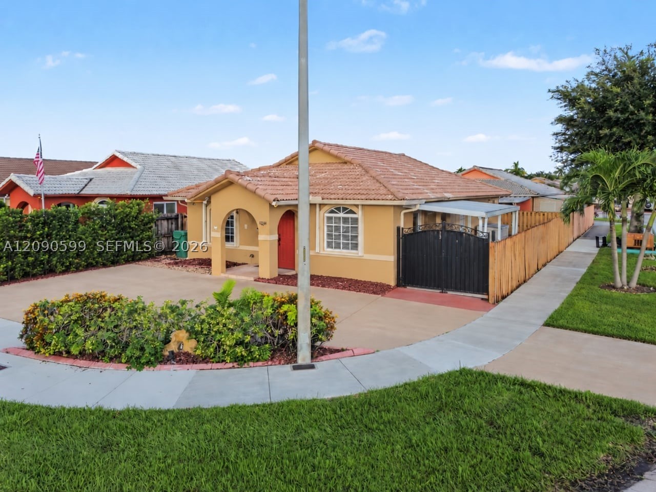 Hialeah Gardens photo 2