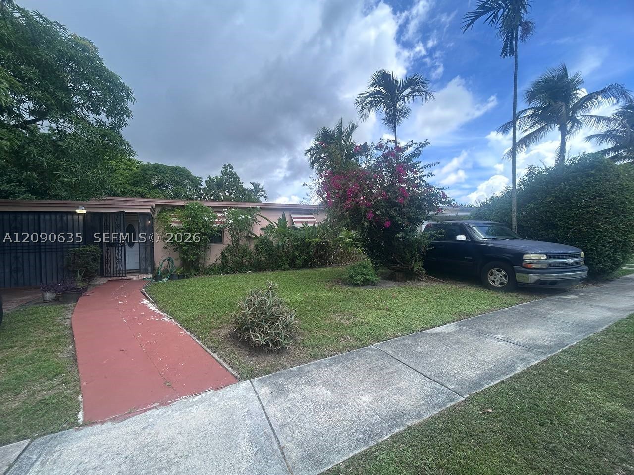 North Miami photo 2