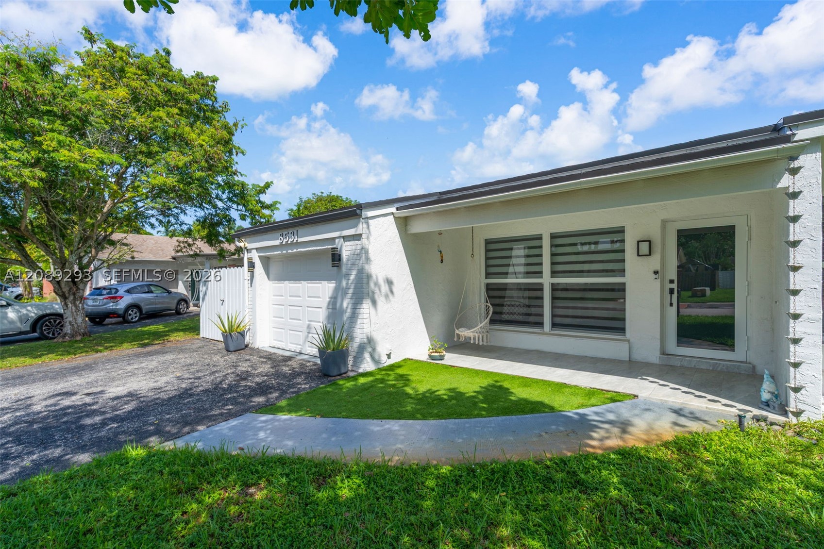 Pembroke Pines photo 3