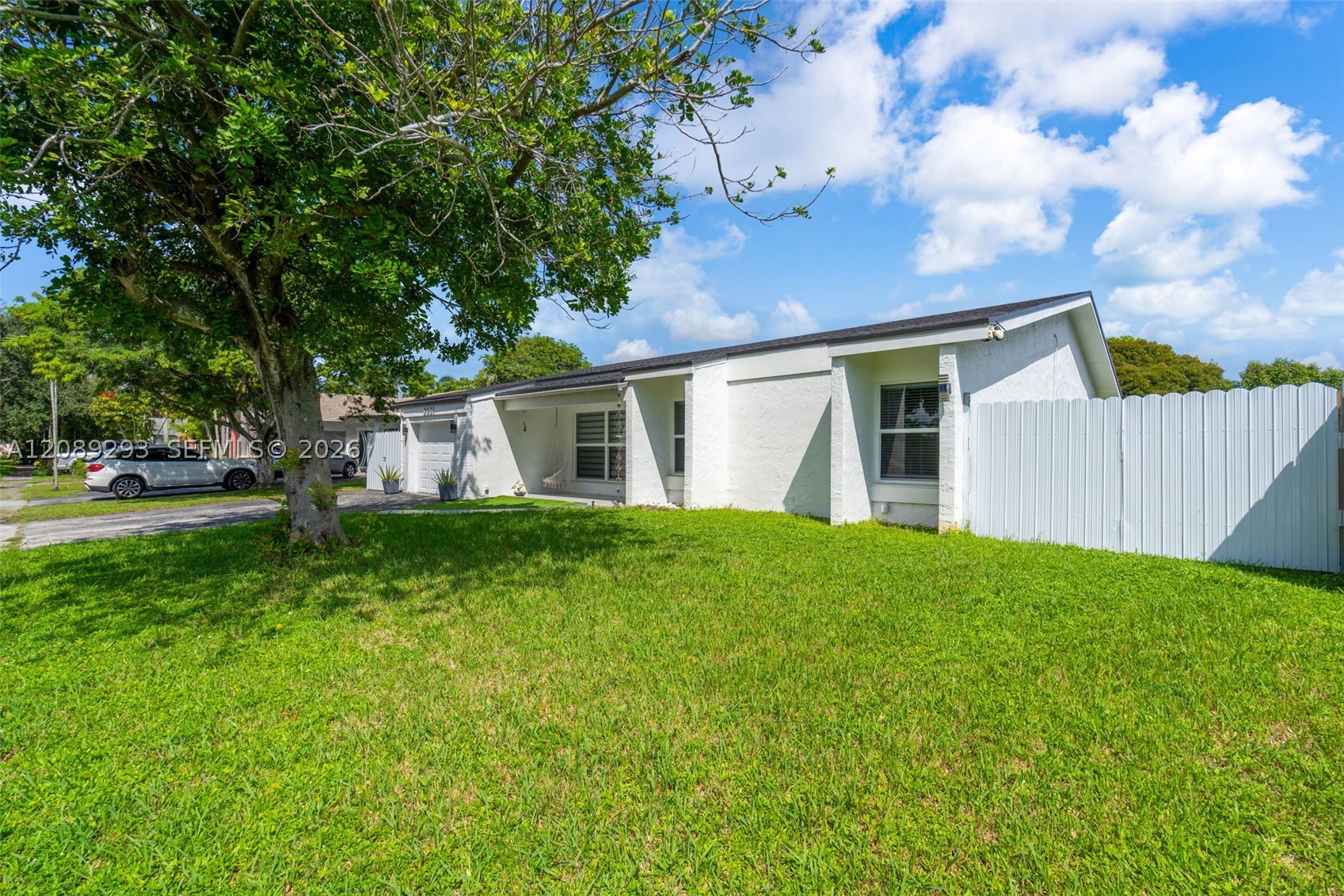 Pembroke Pines photo 4