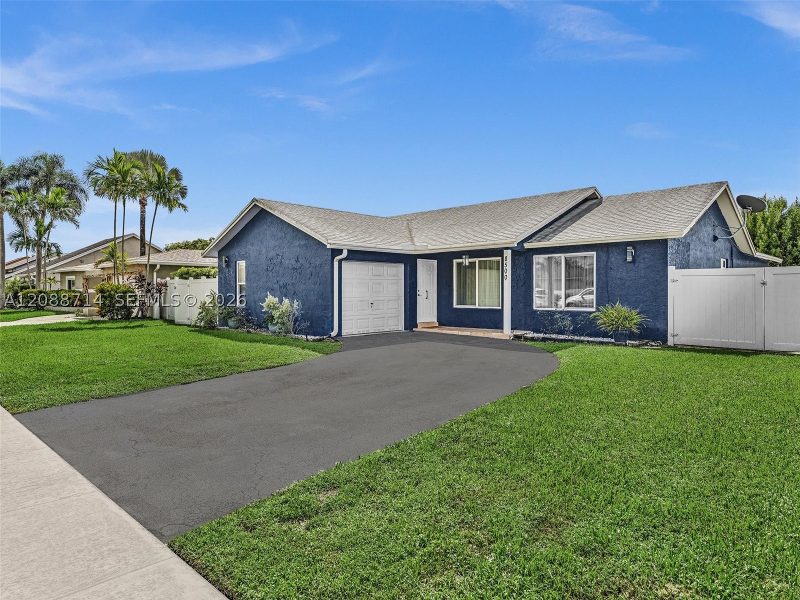 Pembroke Pines photo 2
