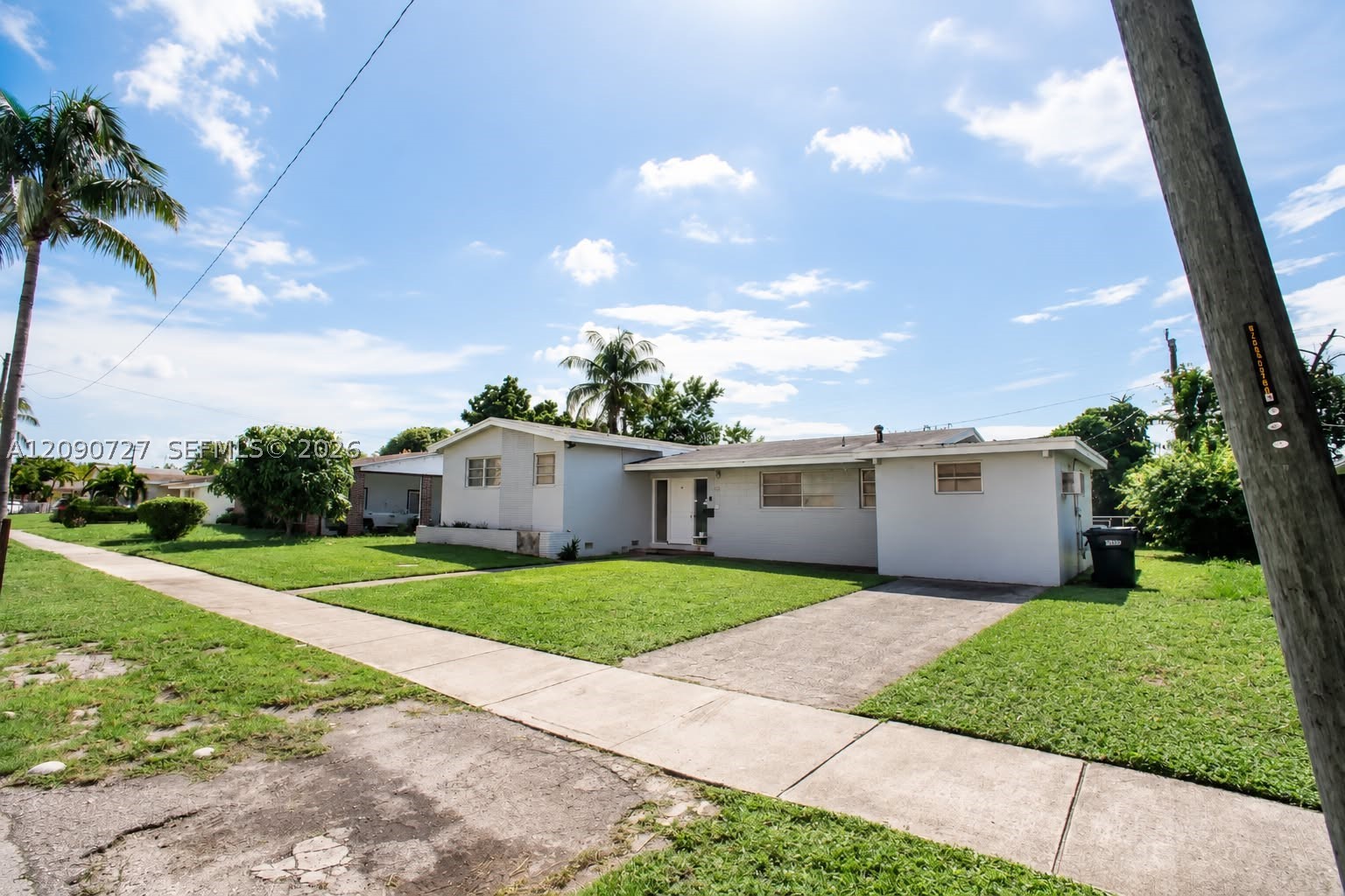 North Miami Beach photo 2