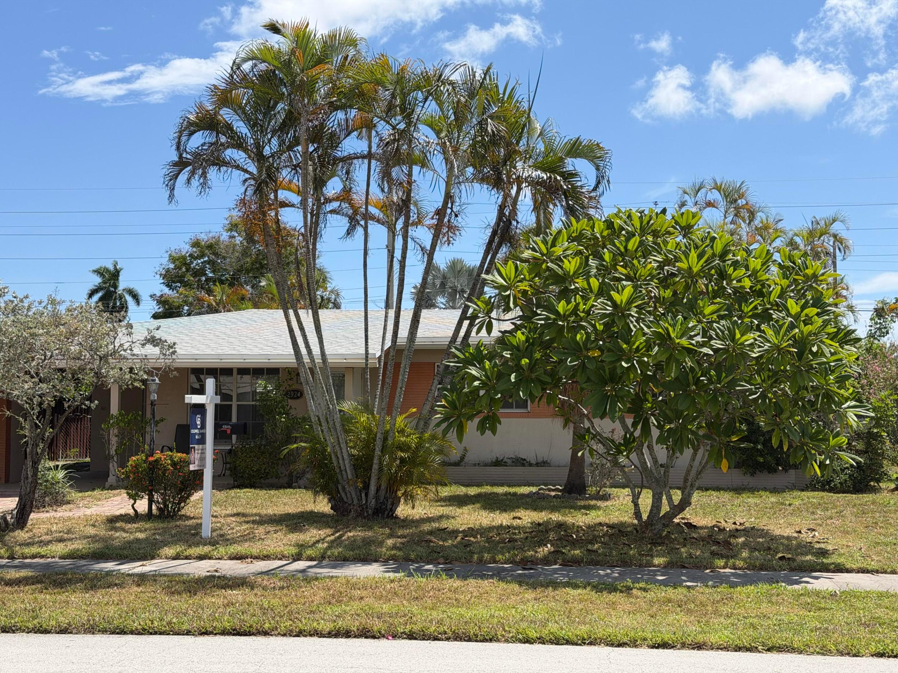 Wilton Manors photo 2