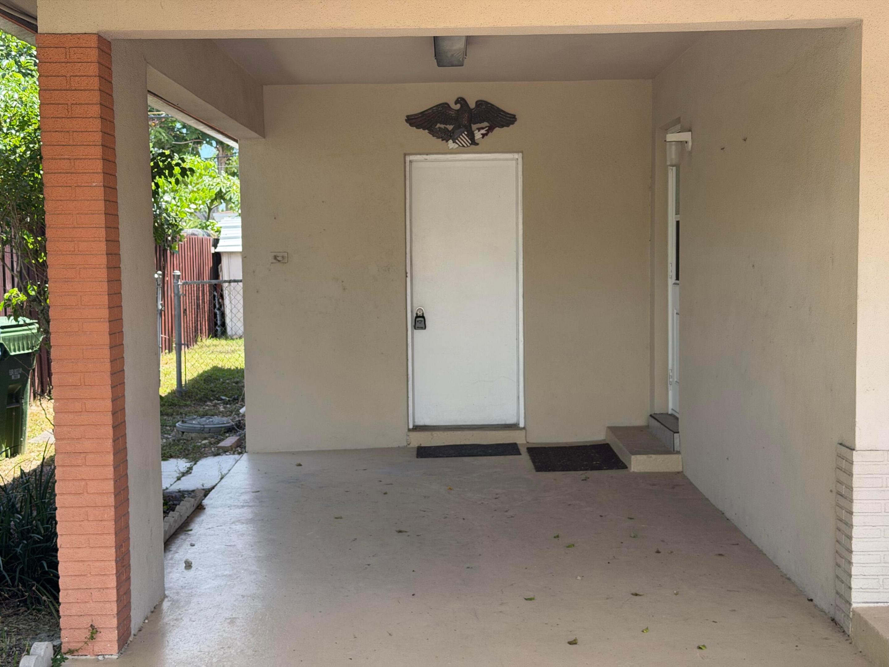 Wilton Manors photo 4