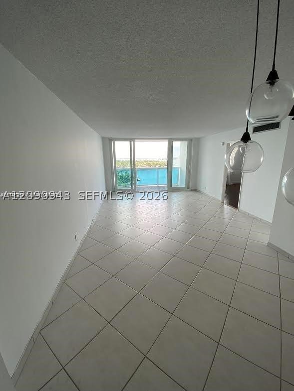 Miami Beach photo 2