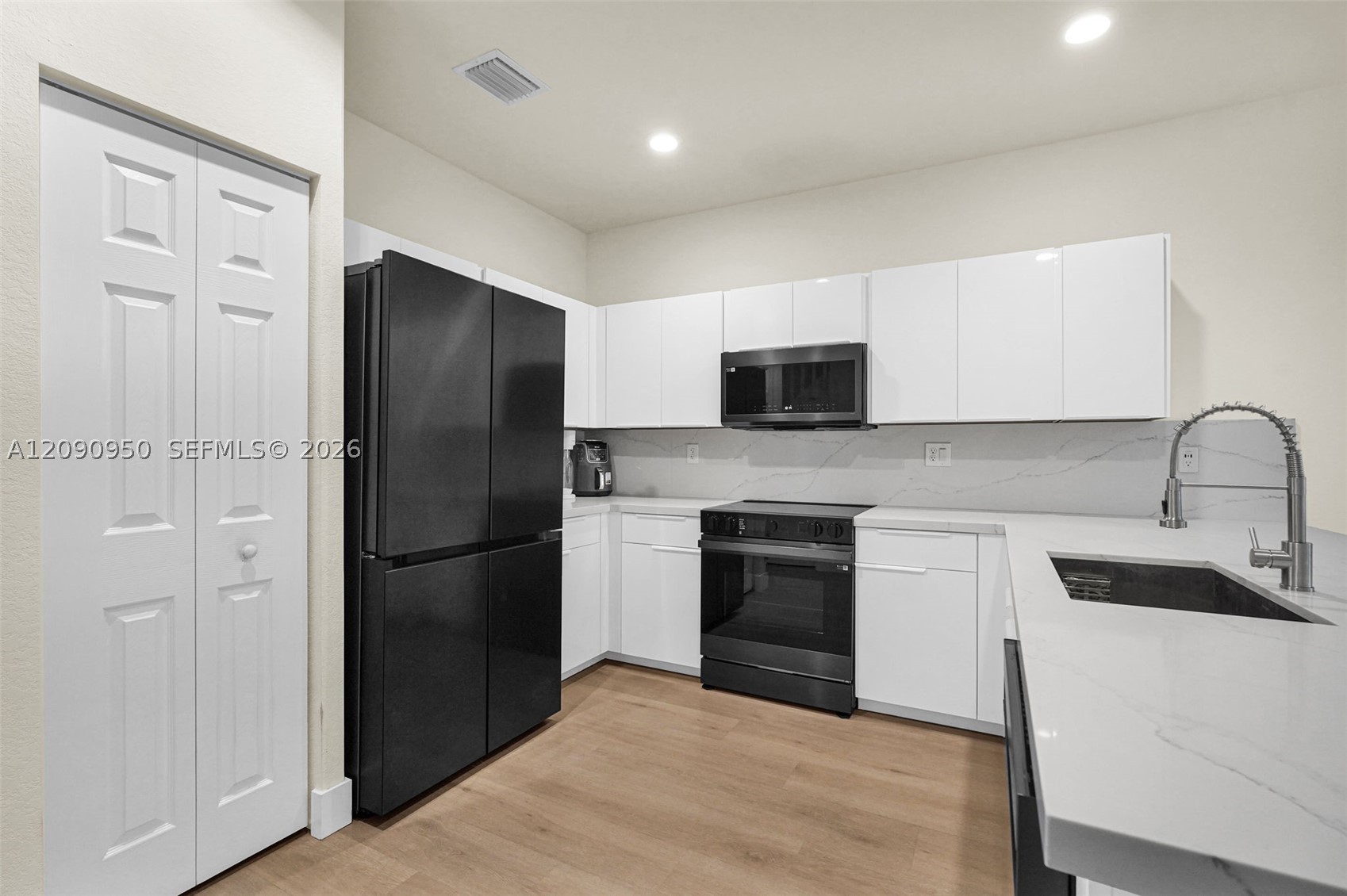 Hialeah photo 5