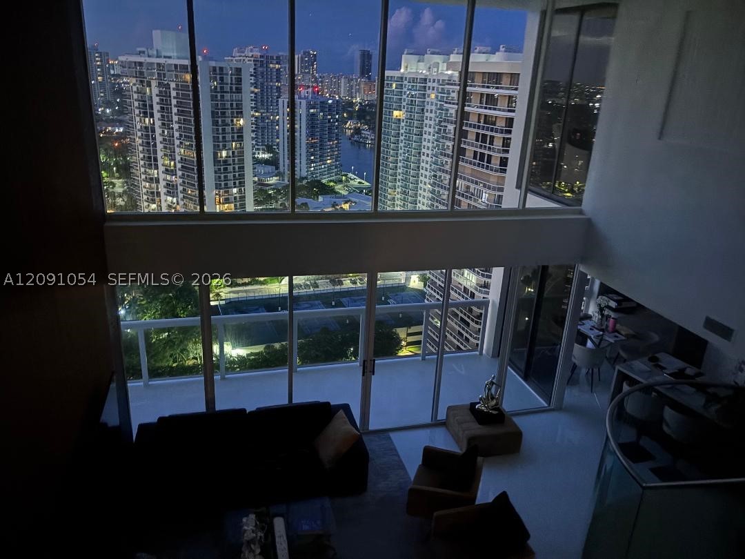 Aventura photo 3