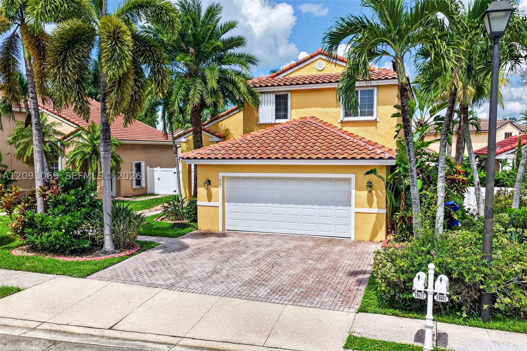 Pembroke Pines photo 2