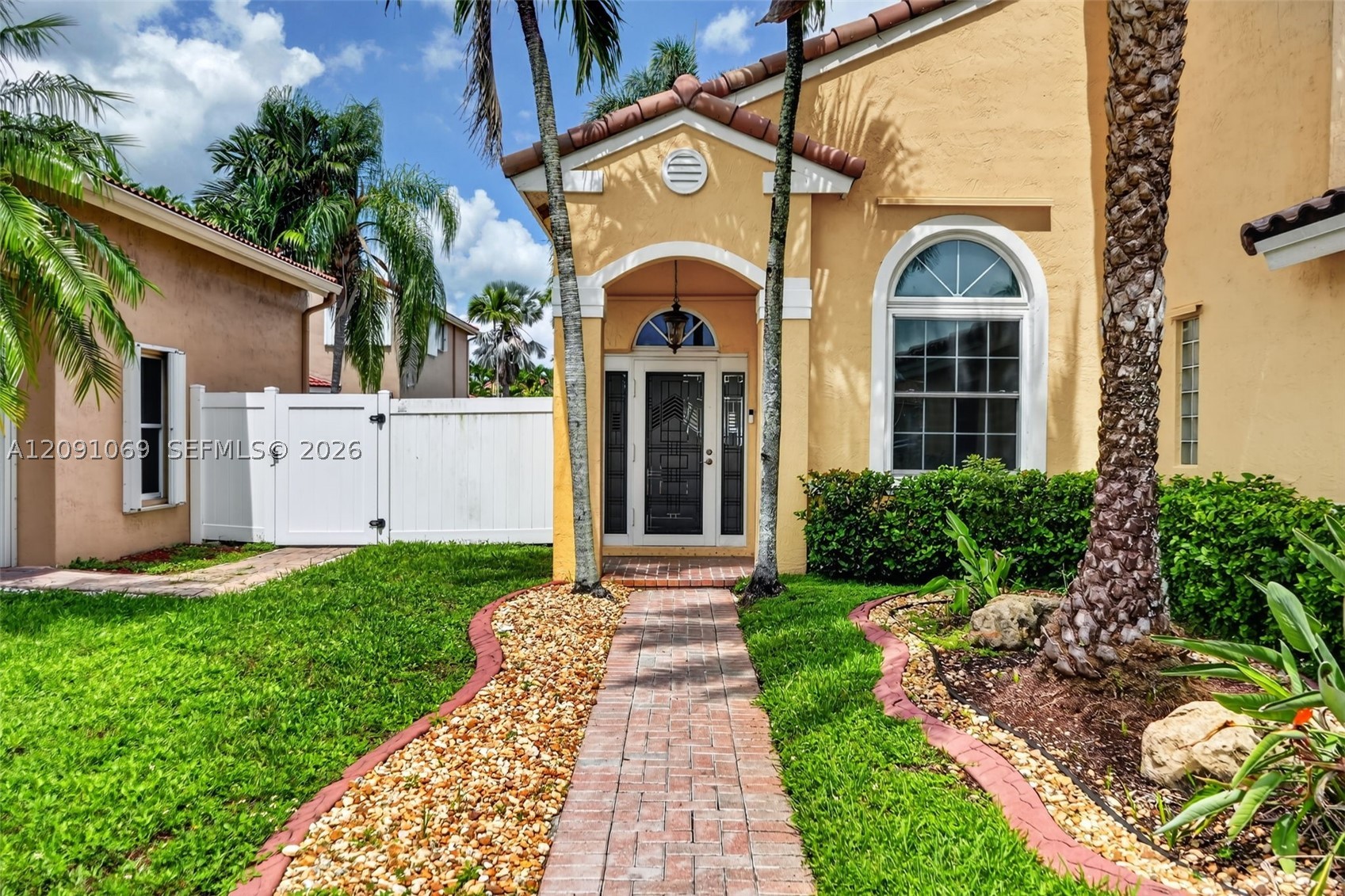 Pembroke Pines photo 5