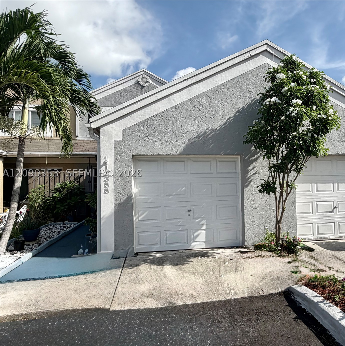 Pembroke Pines photo 5
