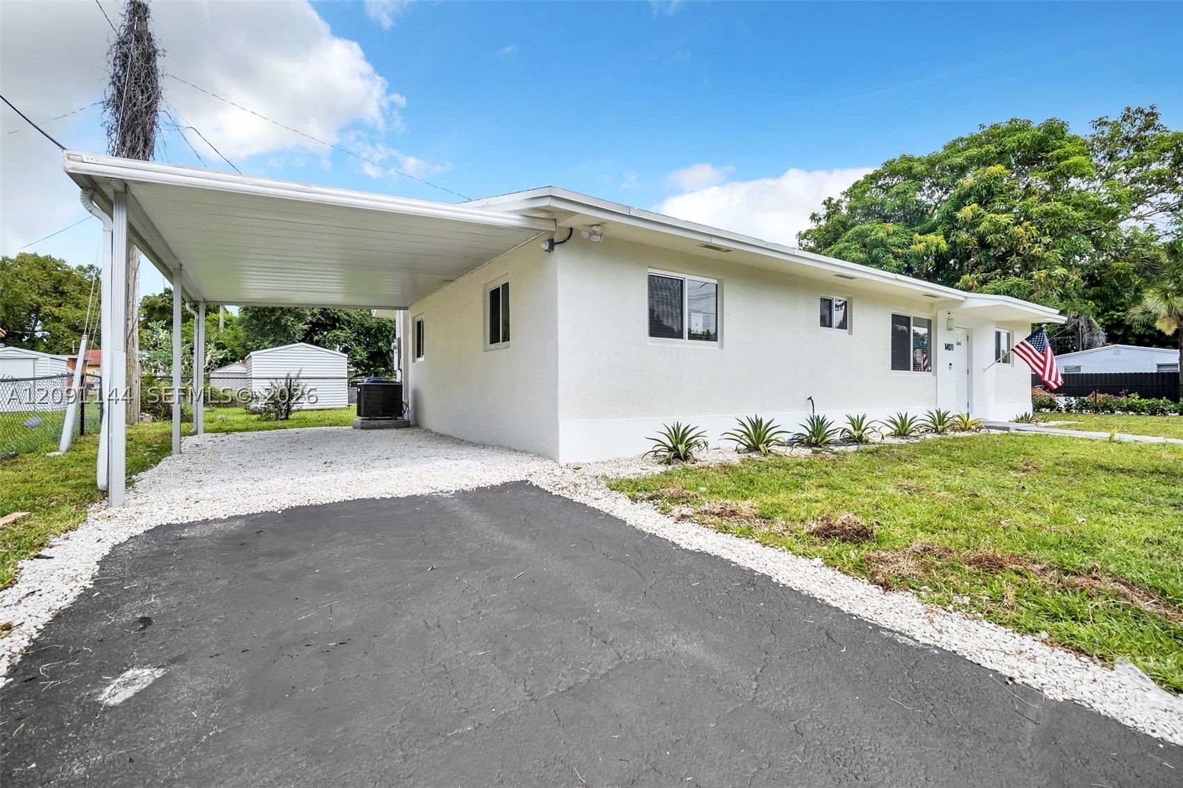 North Miami Beach photo 2