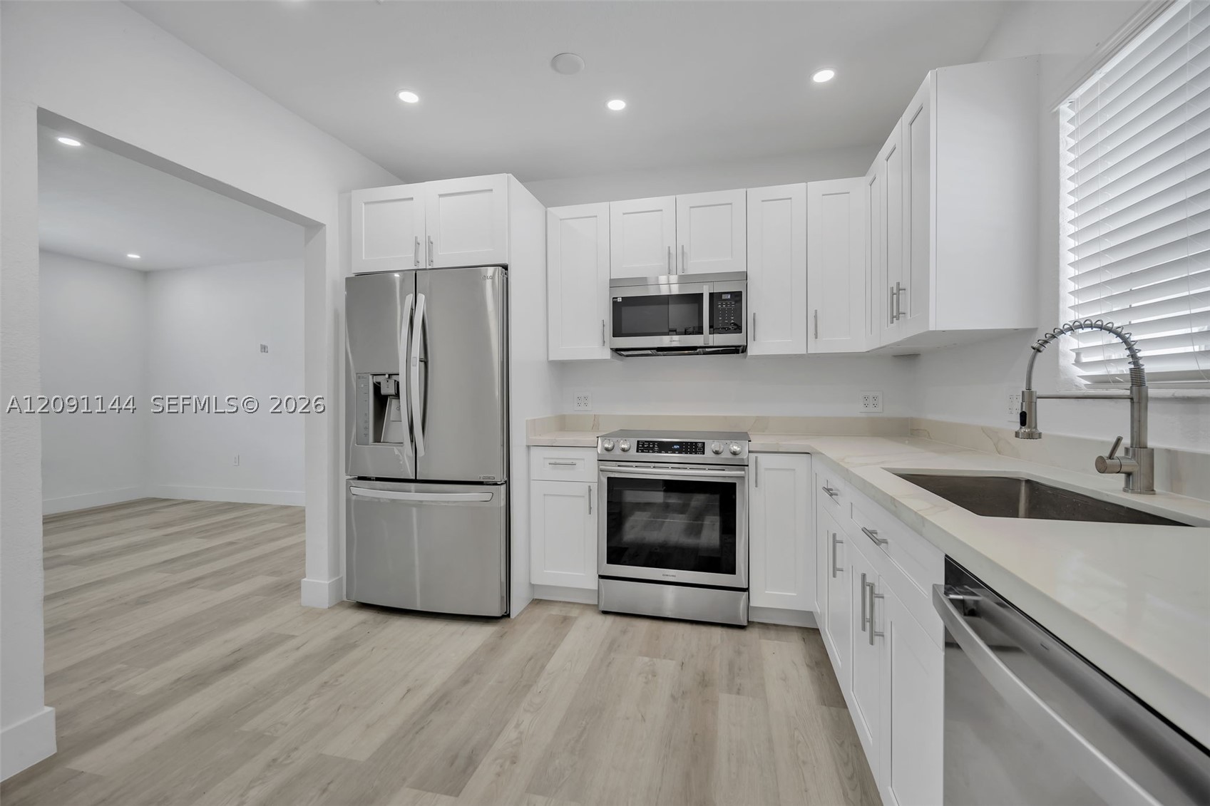 North Miami Beach photo 4