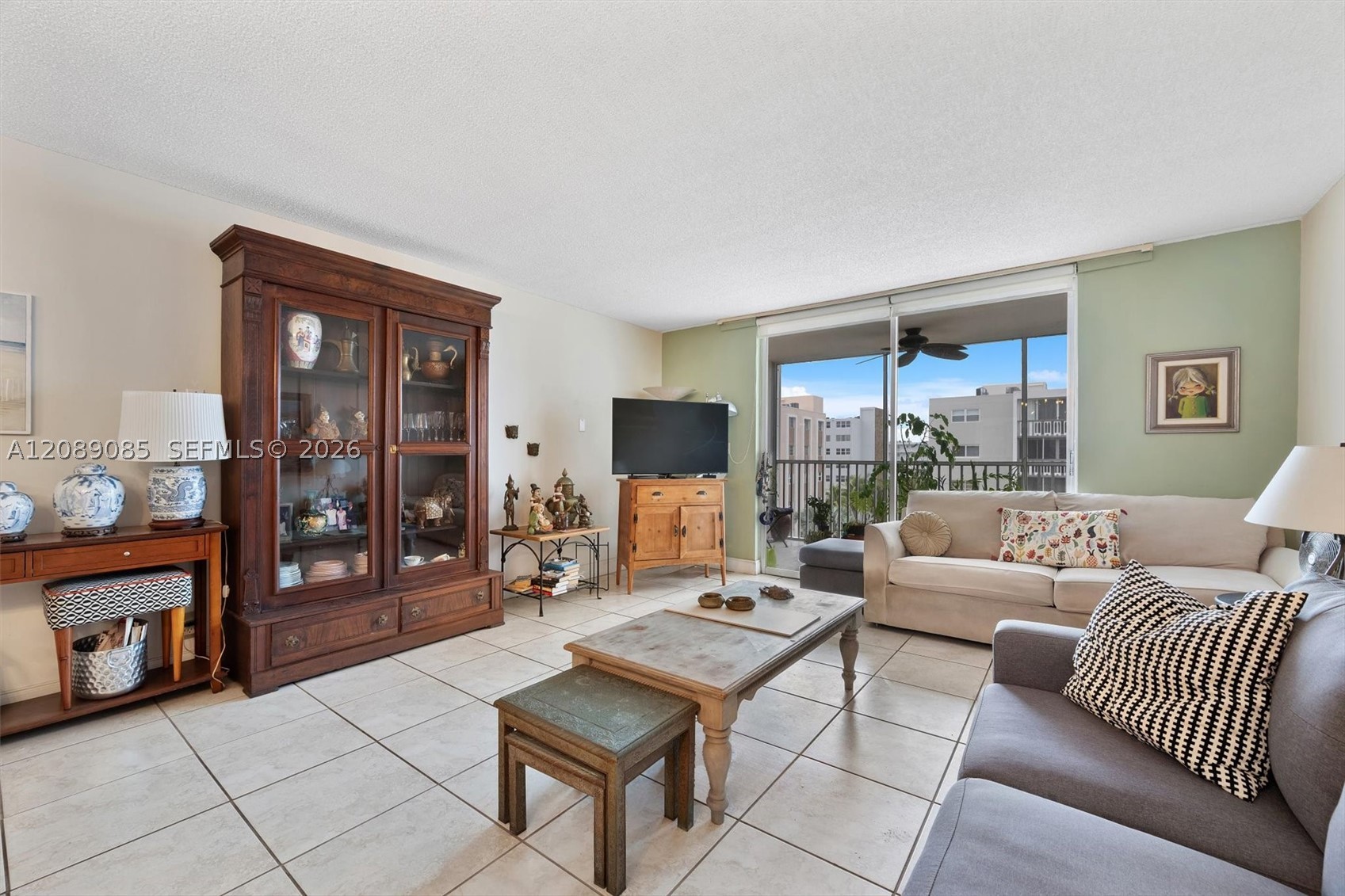Hallandale Beach photo 3