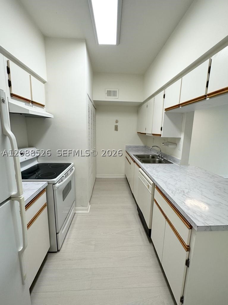 Hialeah photo 5