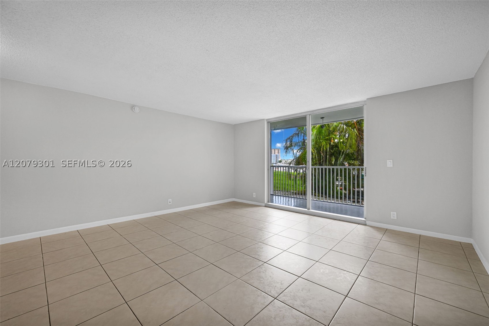 Hallandale Beach photo 5