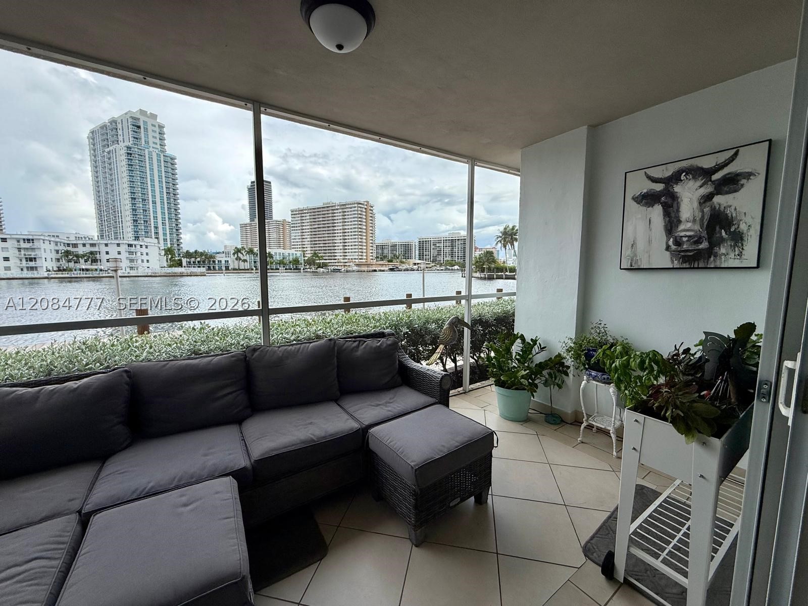 Hallandale Beach photo 2