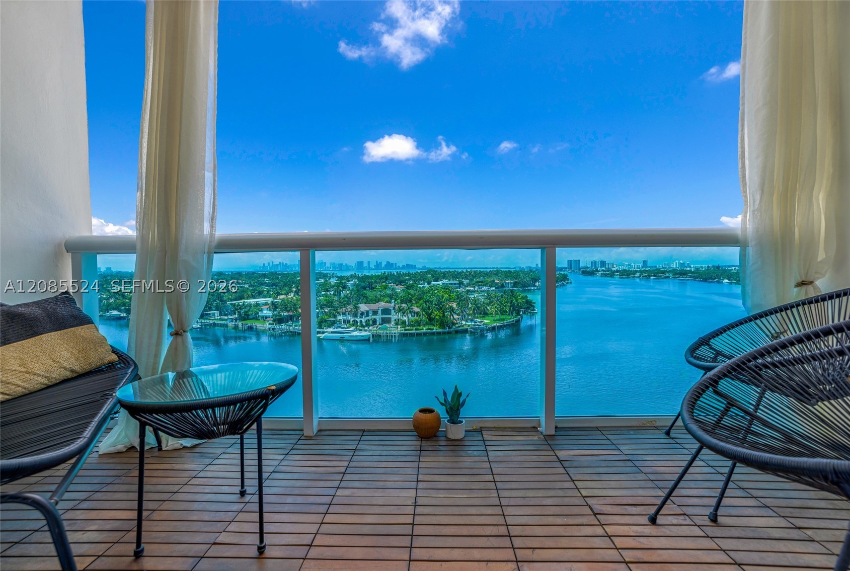 Miami Beach photo 2