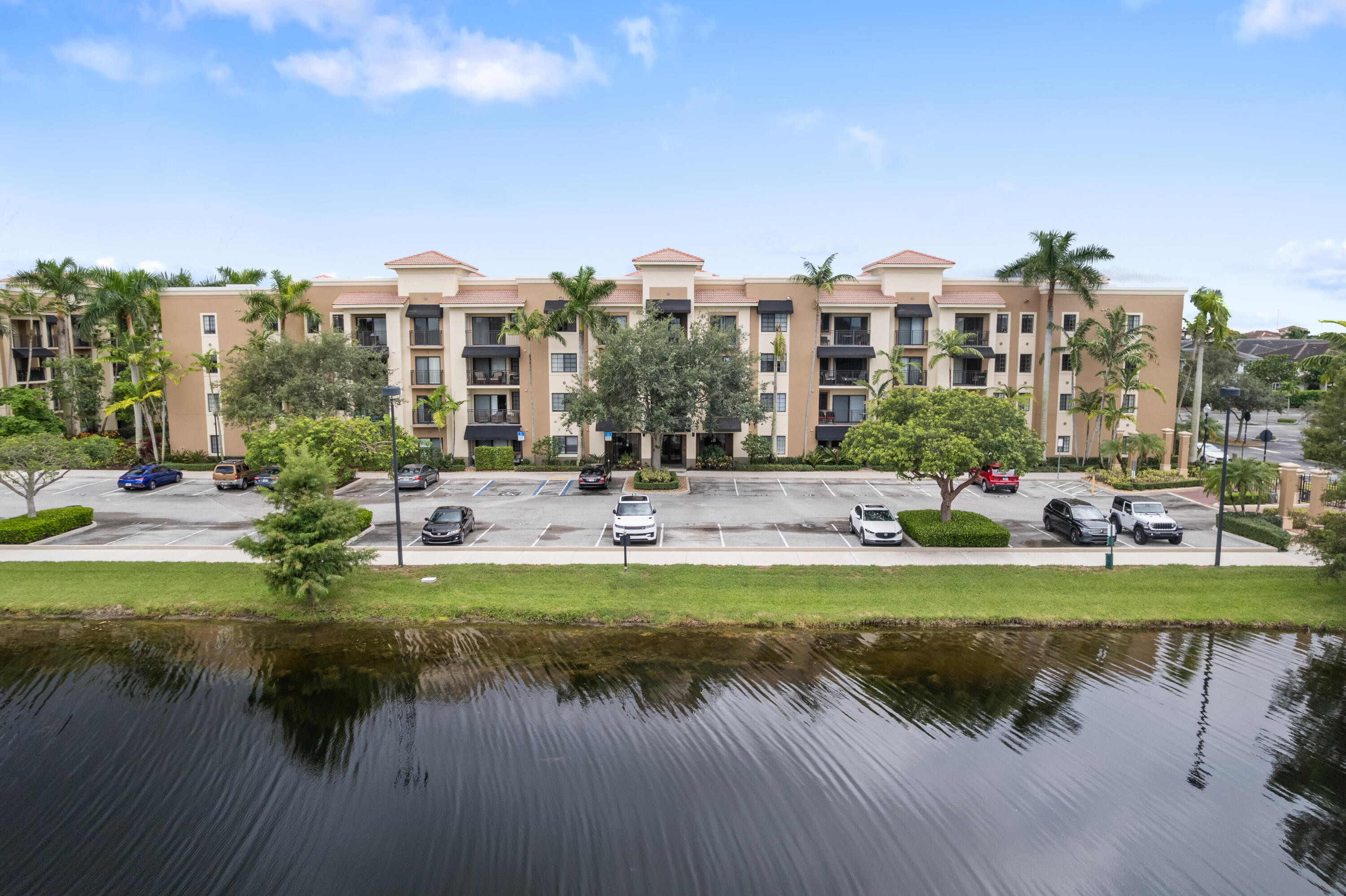 Palm Beach Gardens photo 2