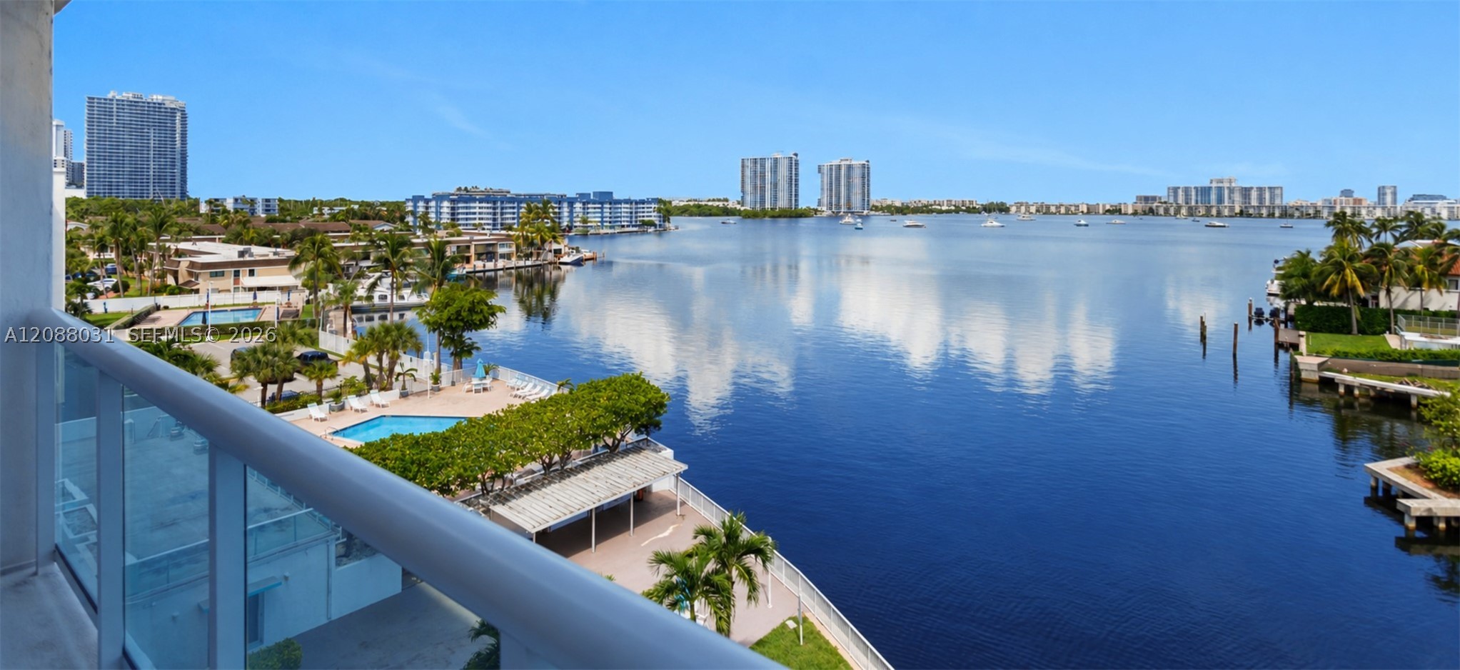 North Miami Beach photo 2