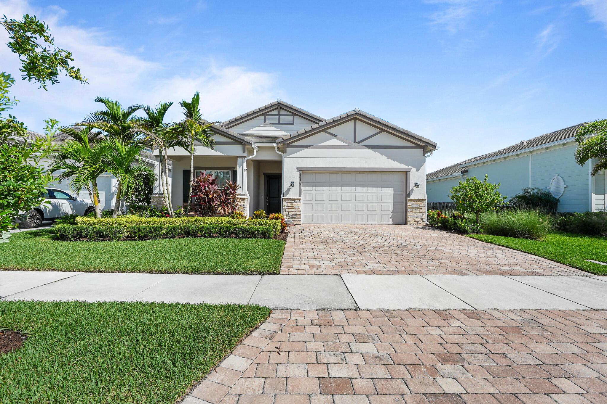 Palm Beach Gardens photo 2