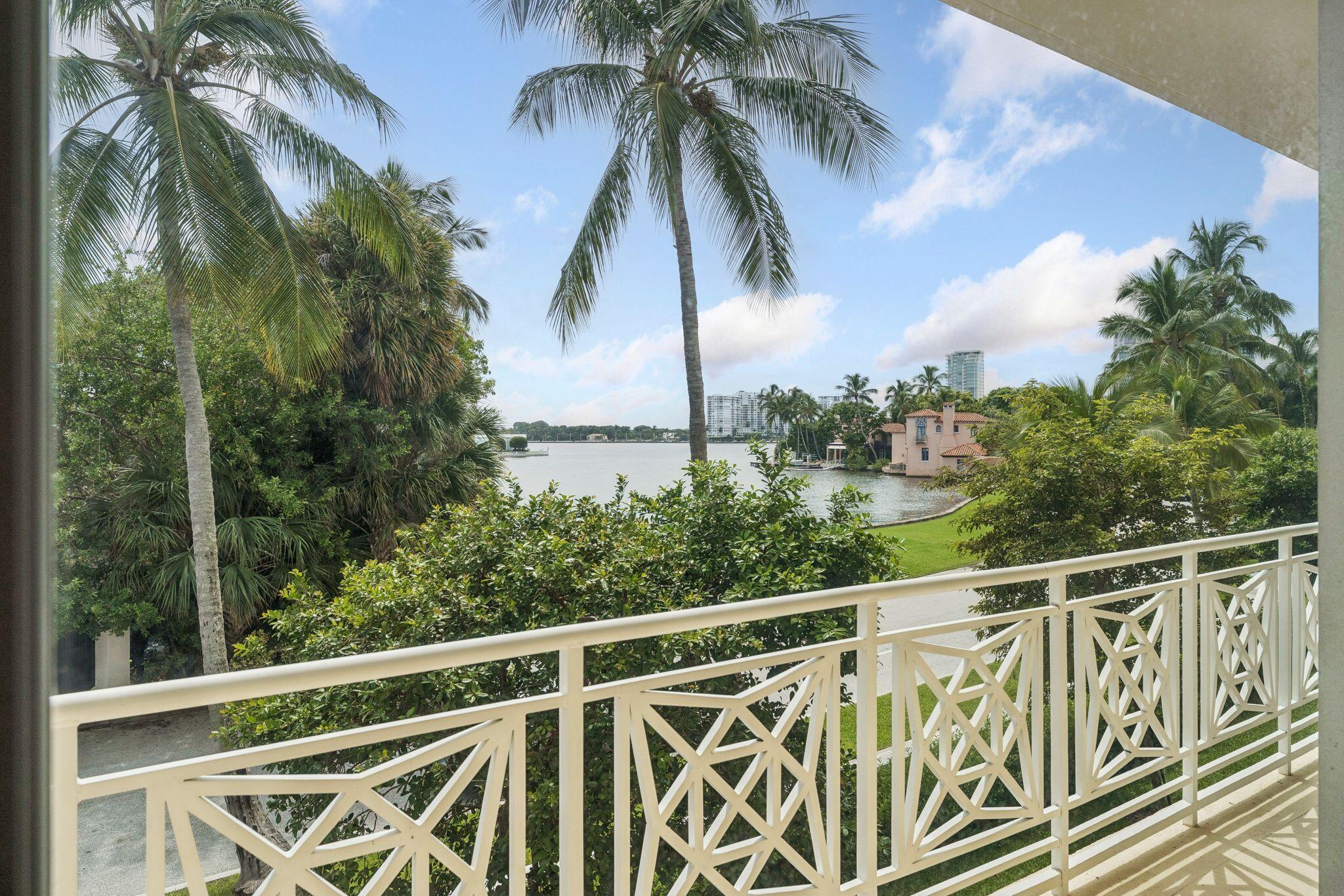 Palm Beach photo 4