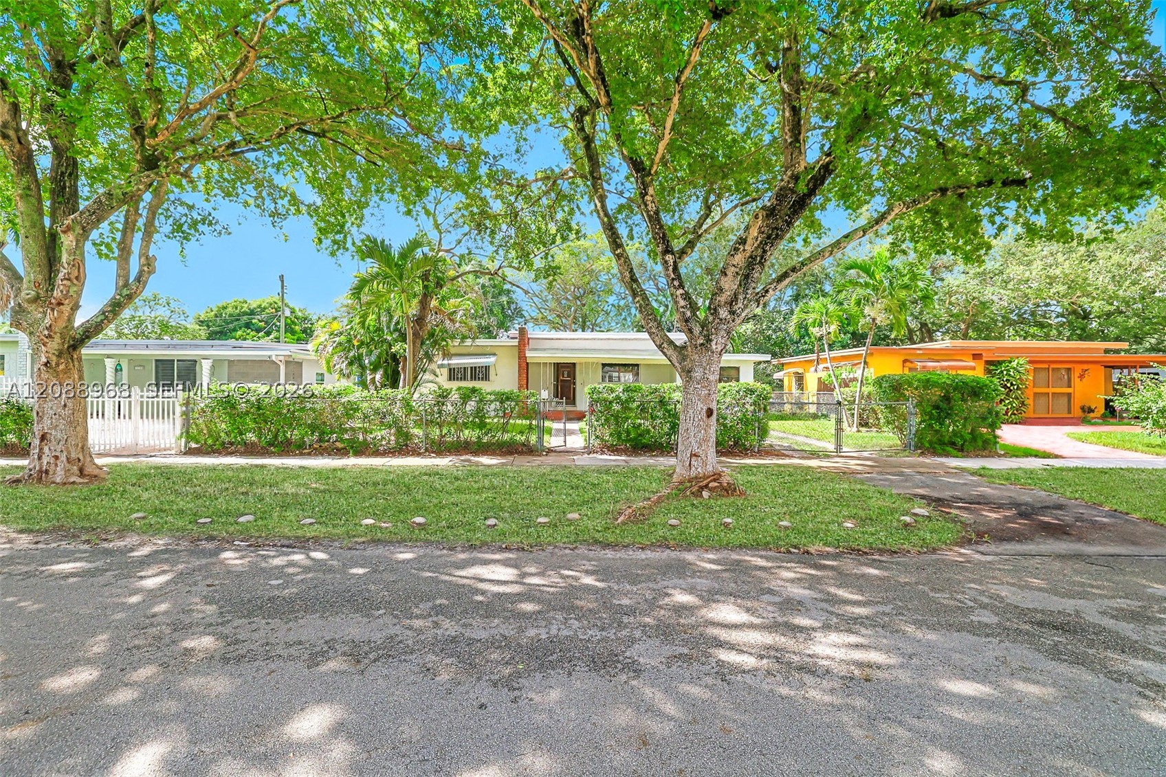 North Miami photo 2