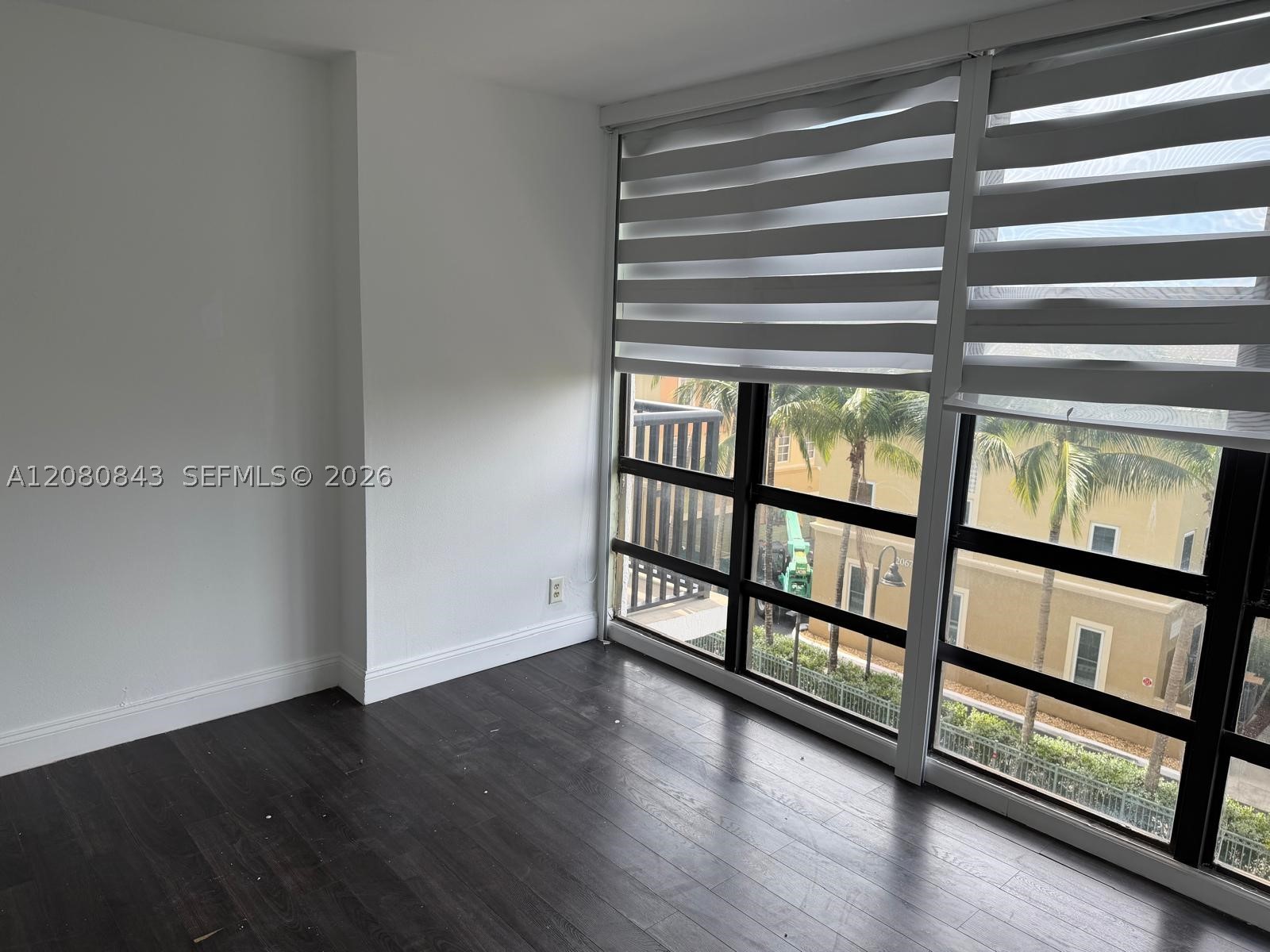 Hallandale Beach photo 3