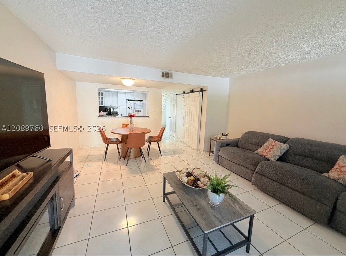 Hialeah photo 4