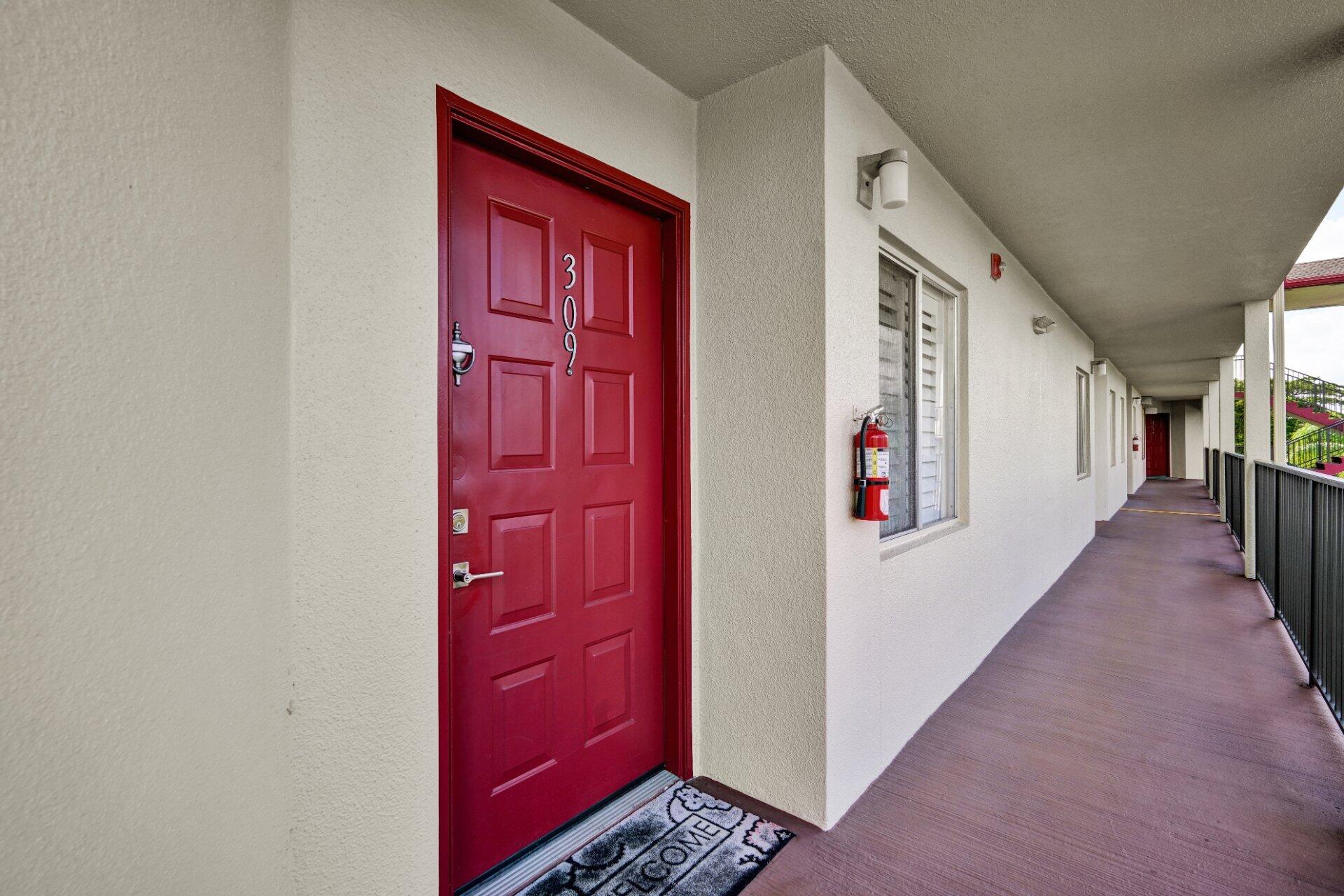 Pembroke Pines photo 2