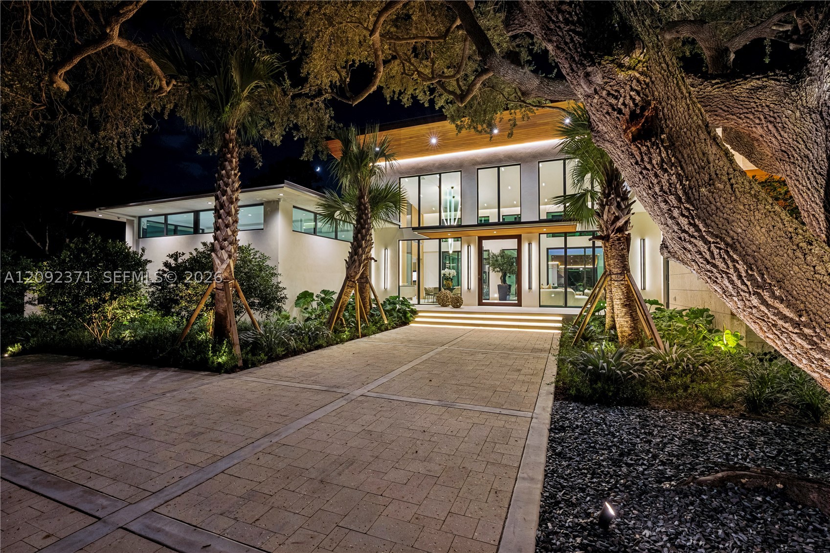 Pinecrest photo 5