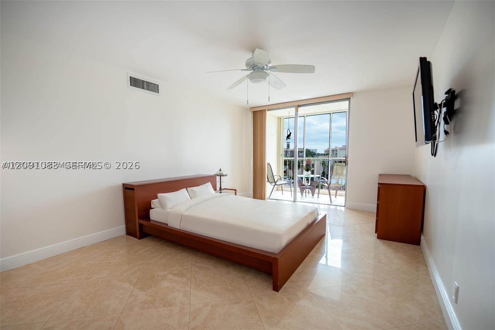 Hallandale Beach photo 5