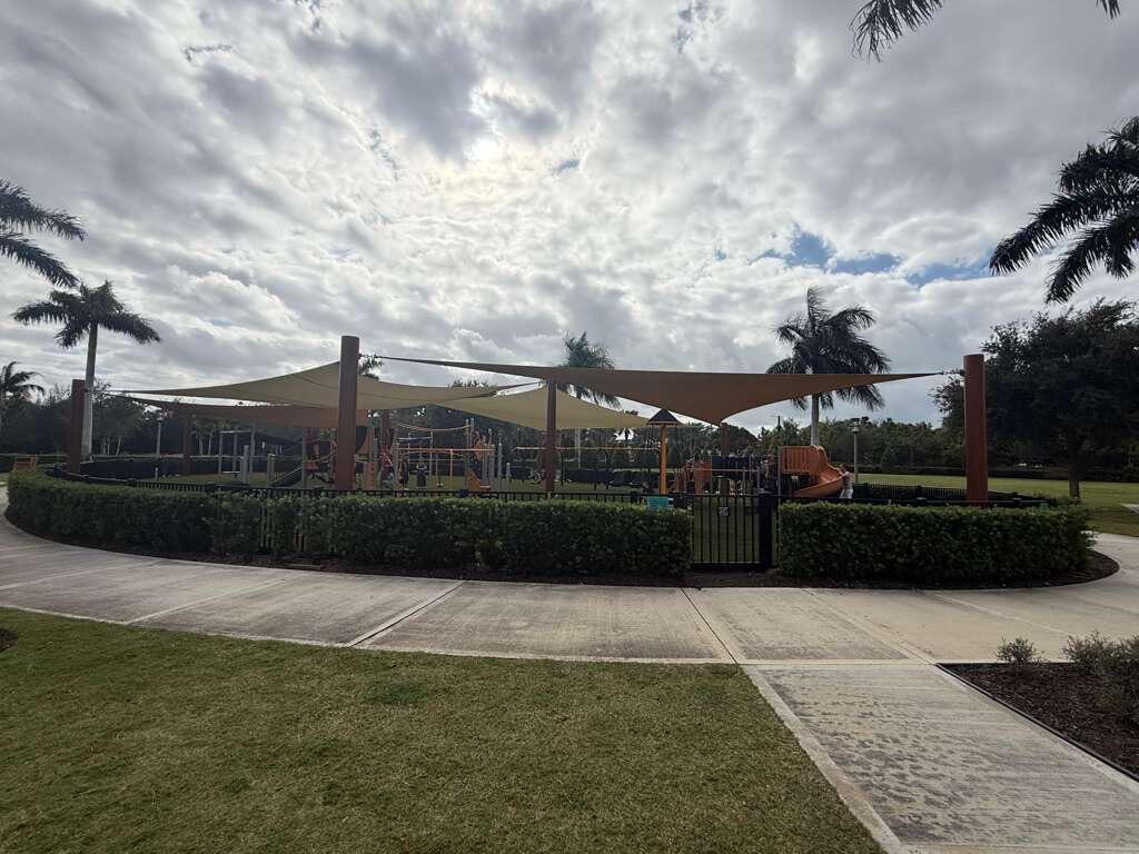 Palm Beach Gardens photo 3