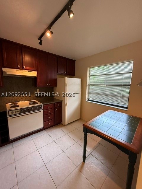 Pembroke Pines photo 3