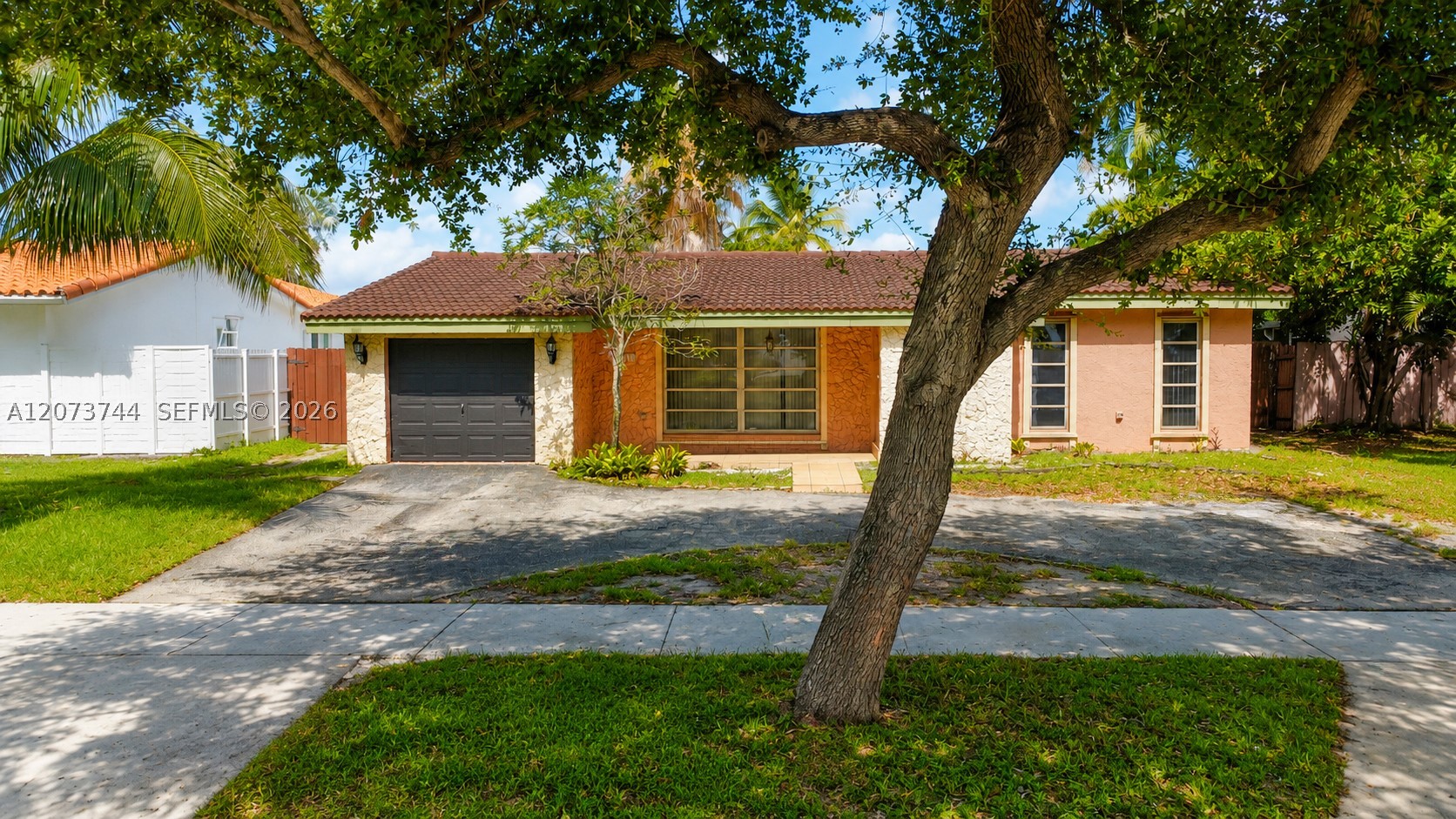 Pembroke Pines photo 3