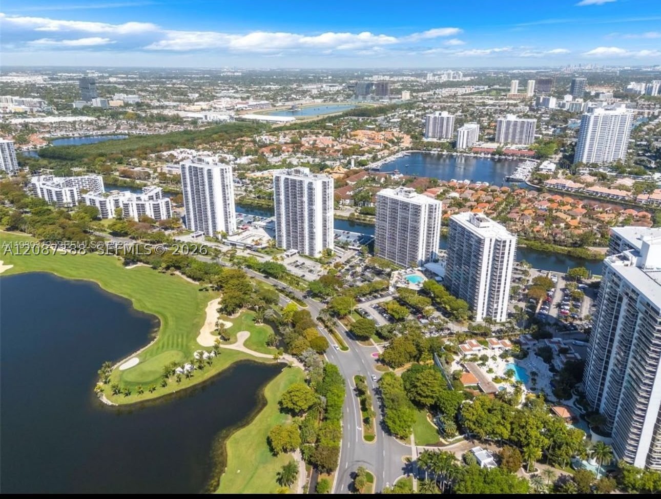 Aventura photo 5