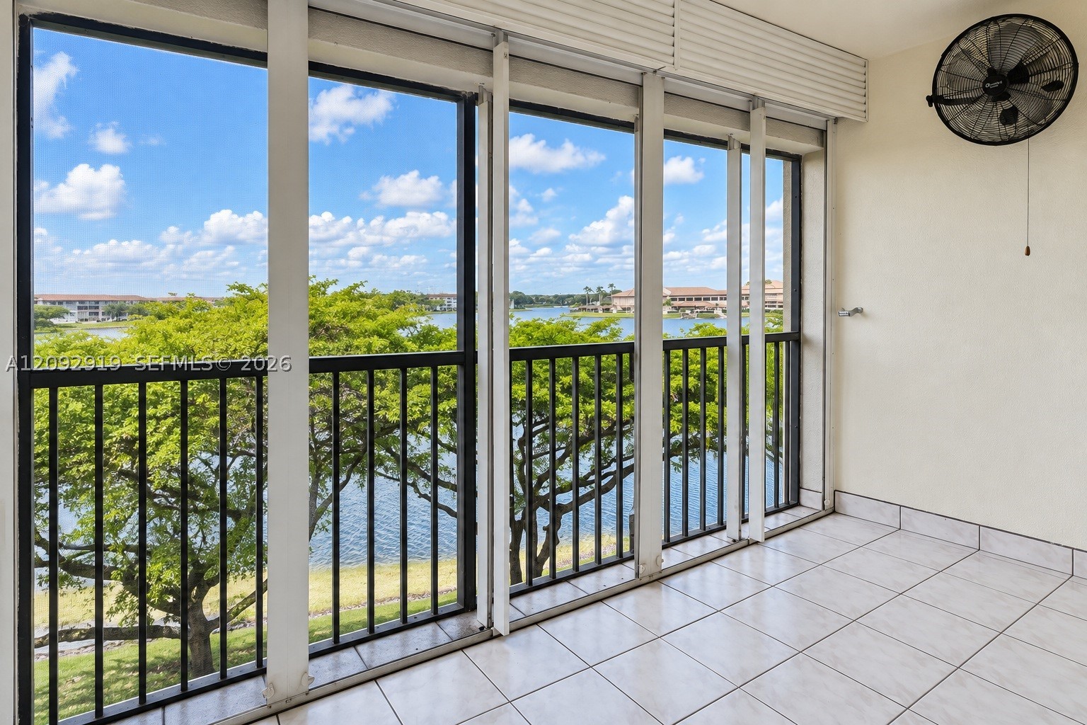 Pembroke Pines photo 2