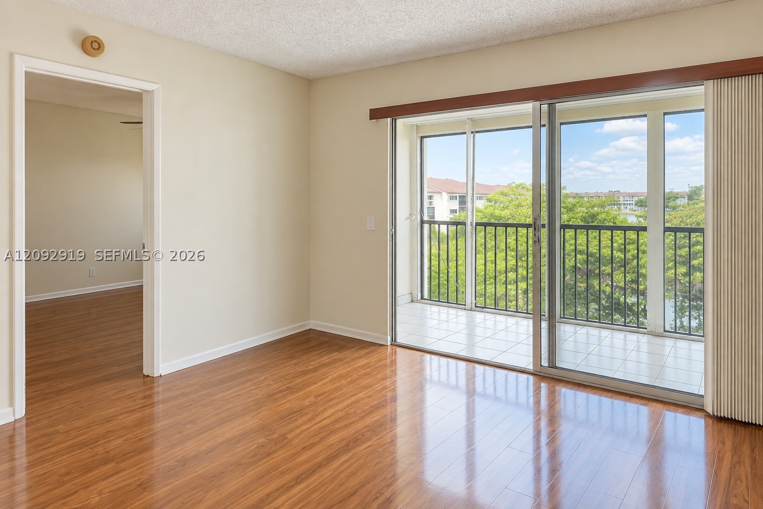 Pembroke Pines photo 4