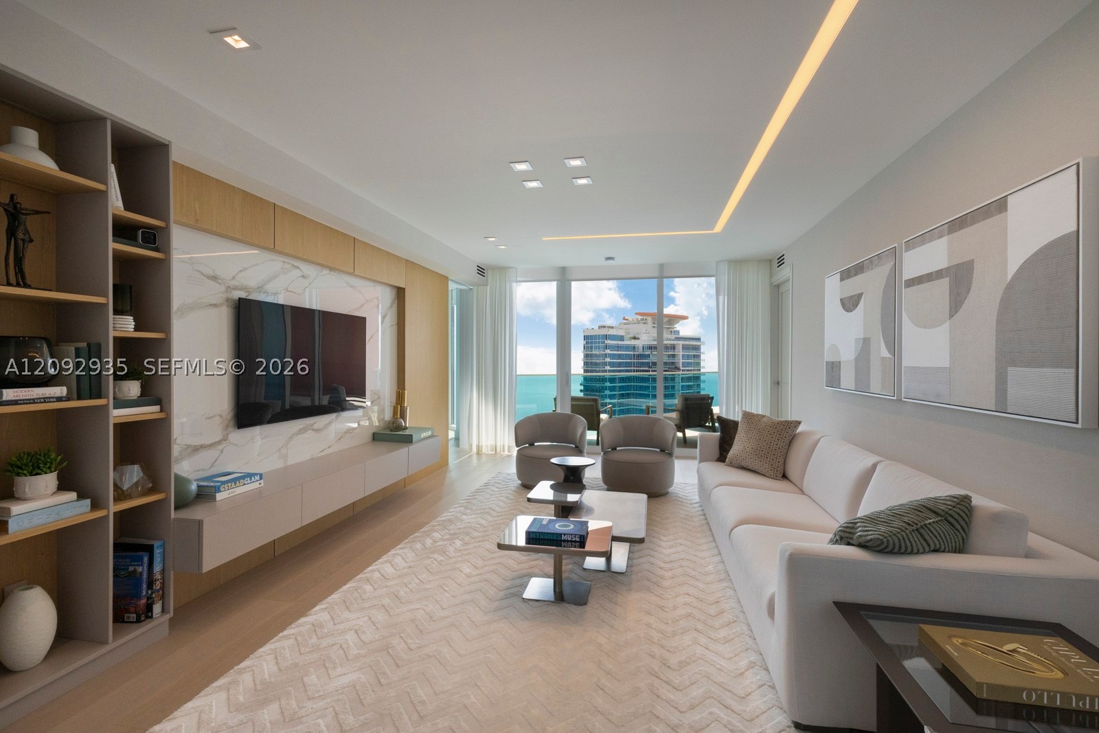 Miami Beach photo 2