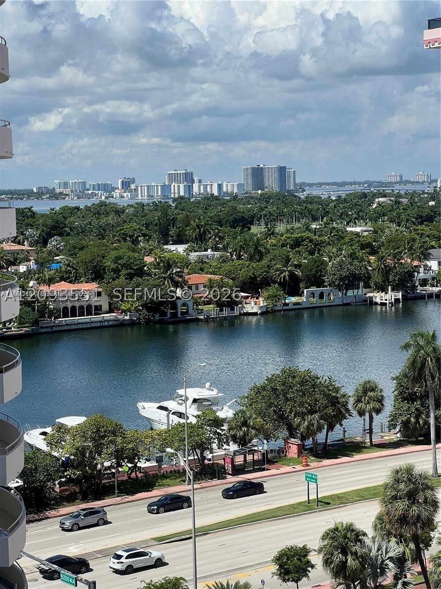 Miami Beach photo 2