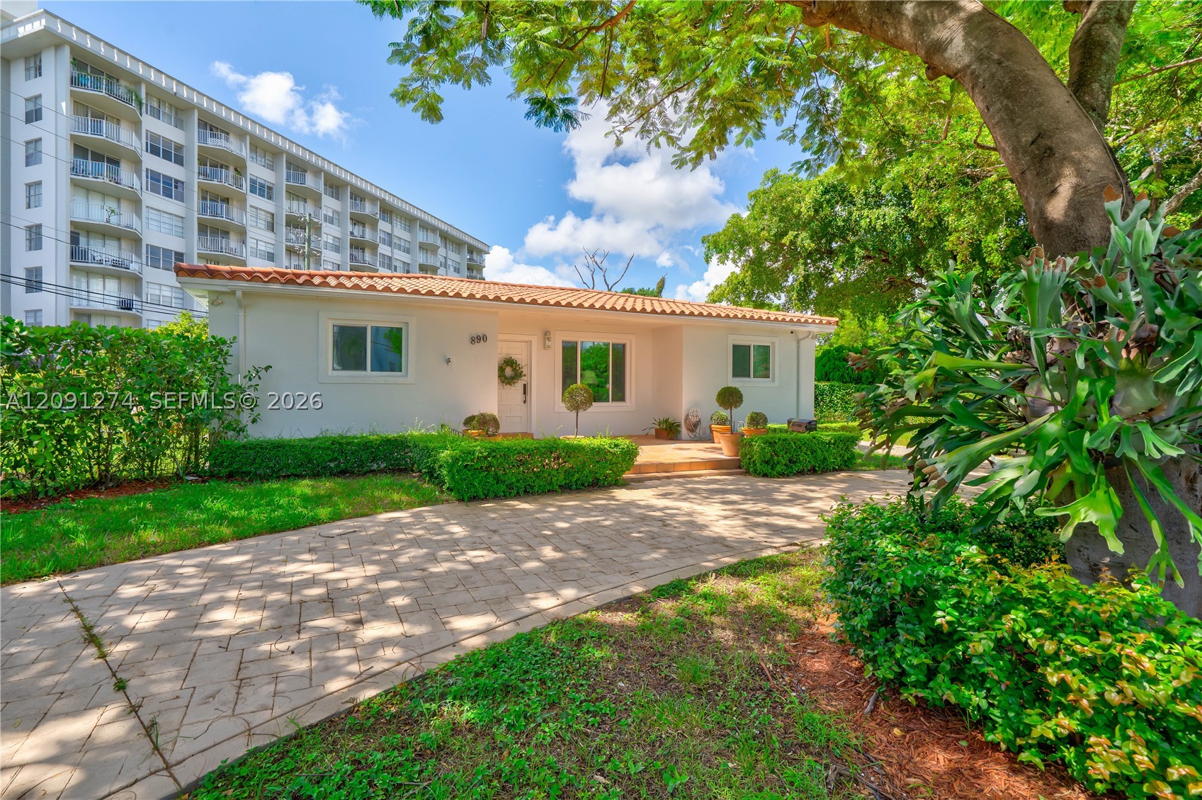 North Miami Beach photo 2