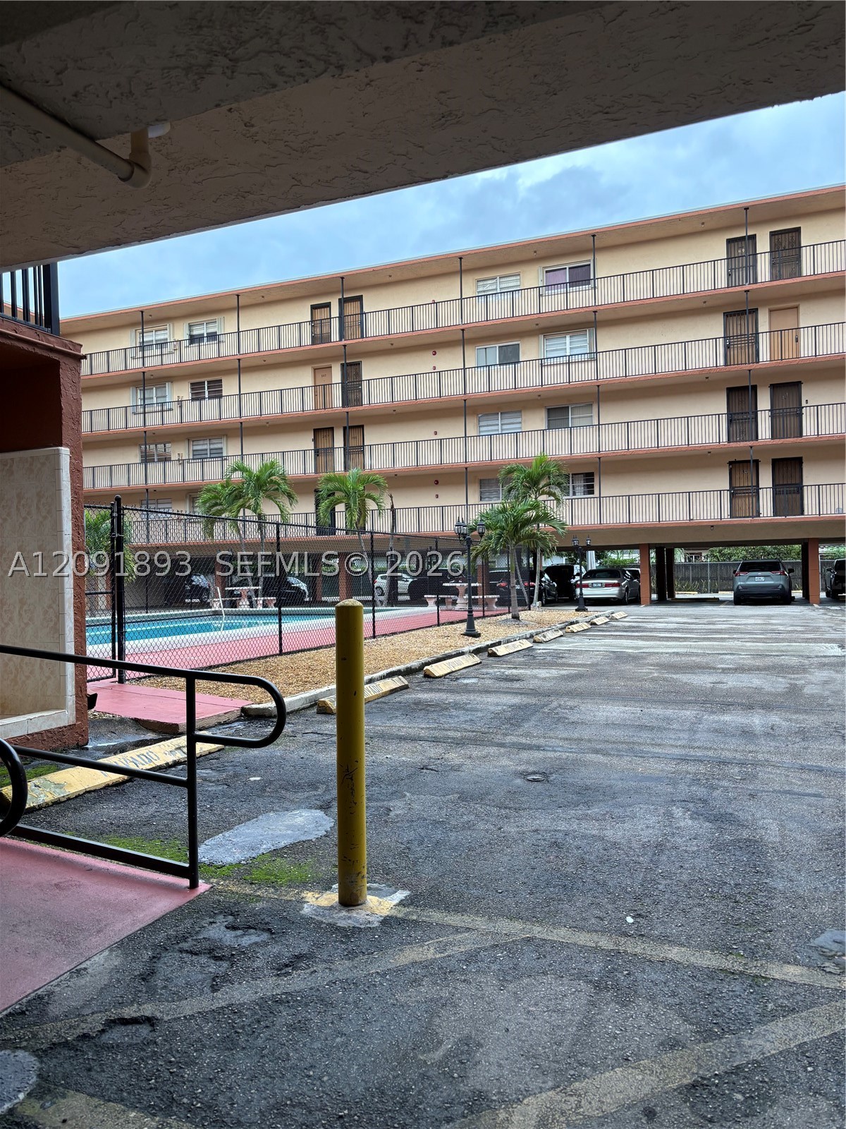 Hialeah photo 2