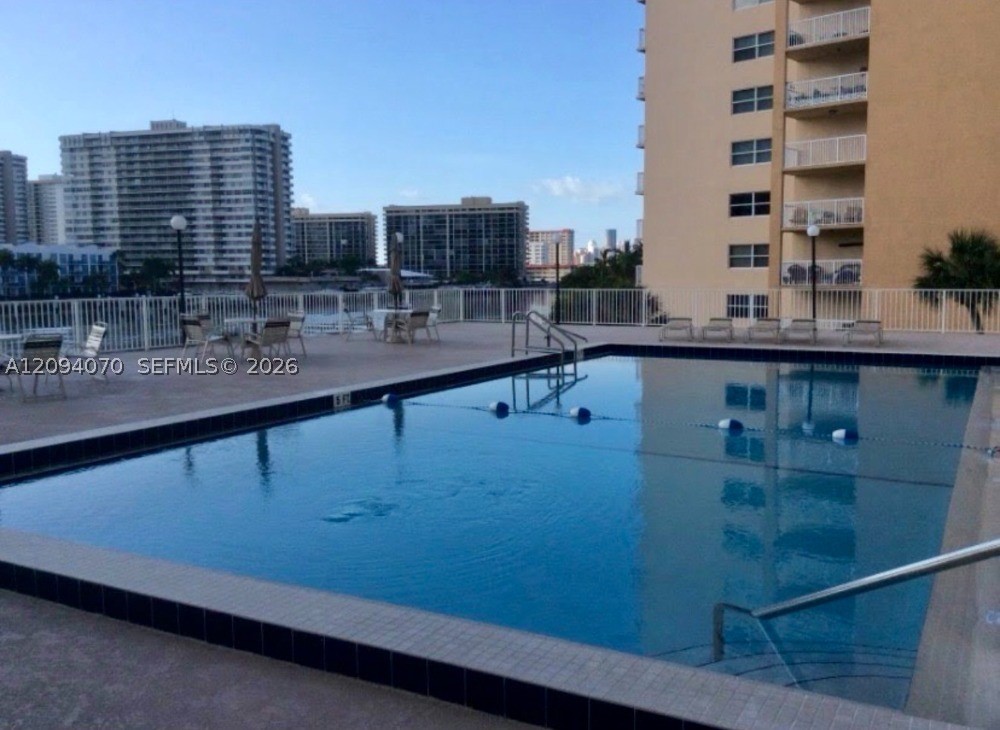 Hallandale Beach photo 2