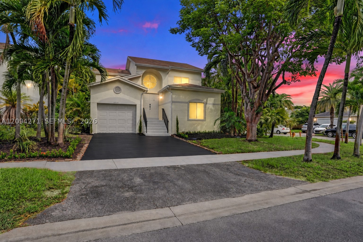 Pembroke Pines photo 3