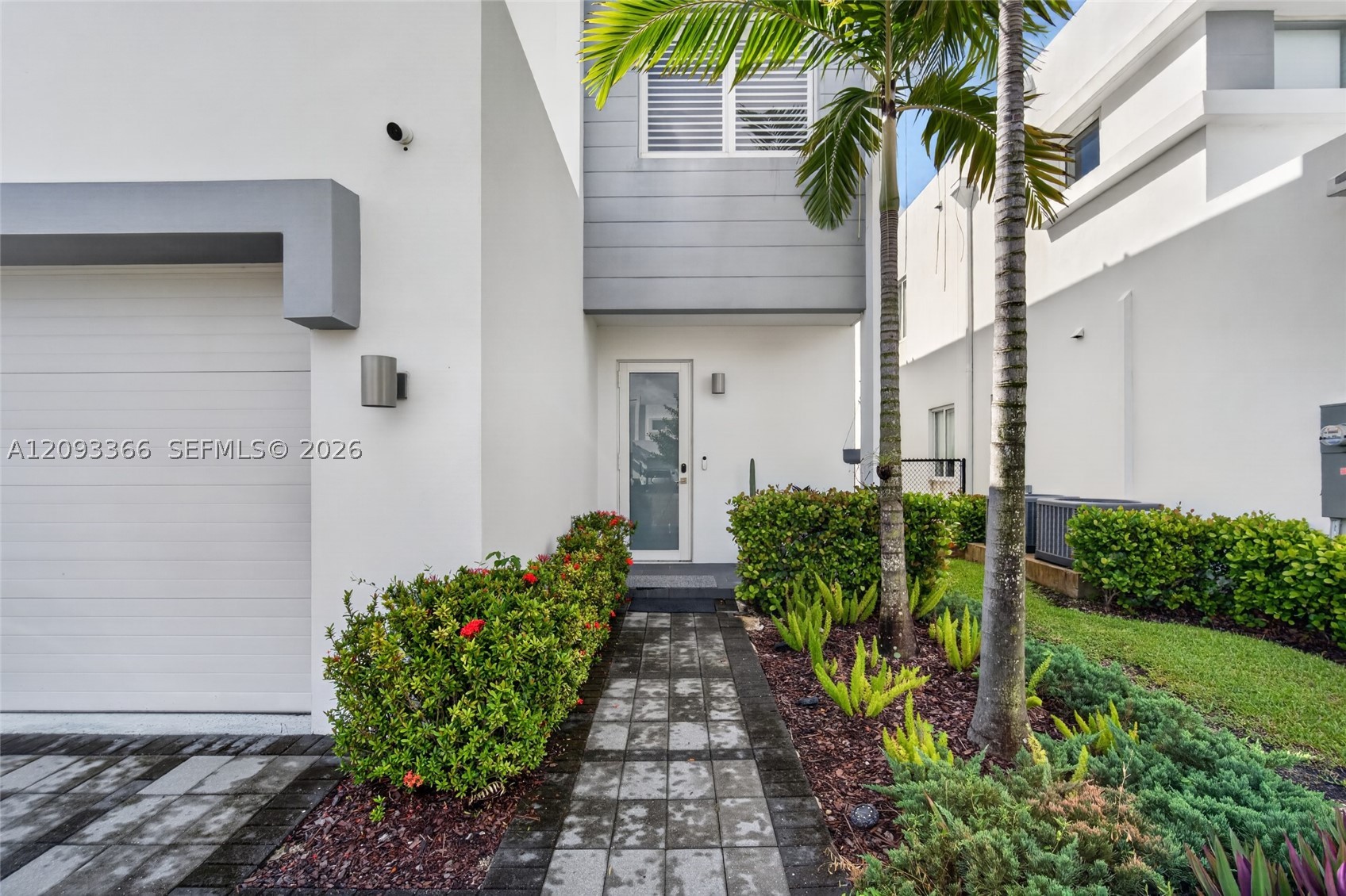 Doral photo 2