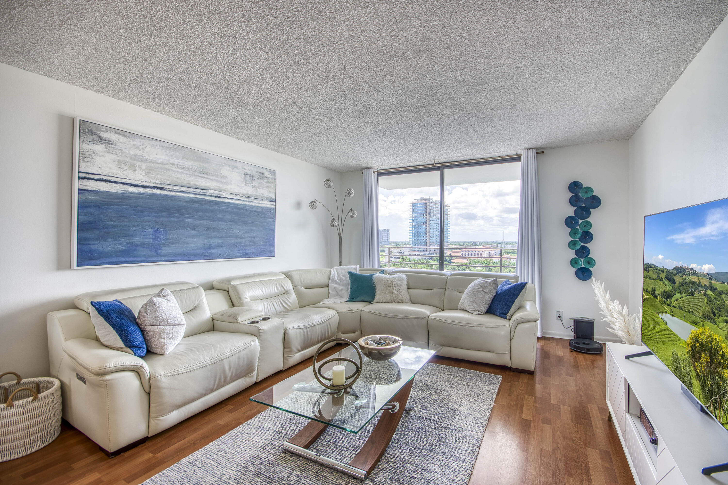 Hallandale Beach photo 5