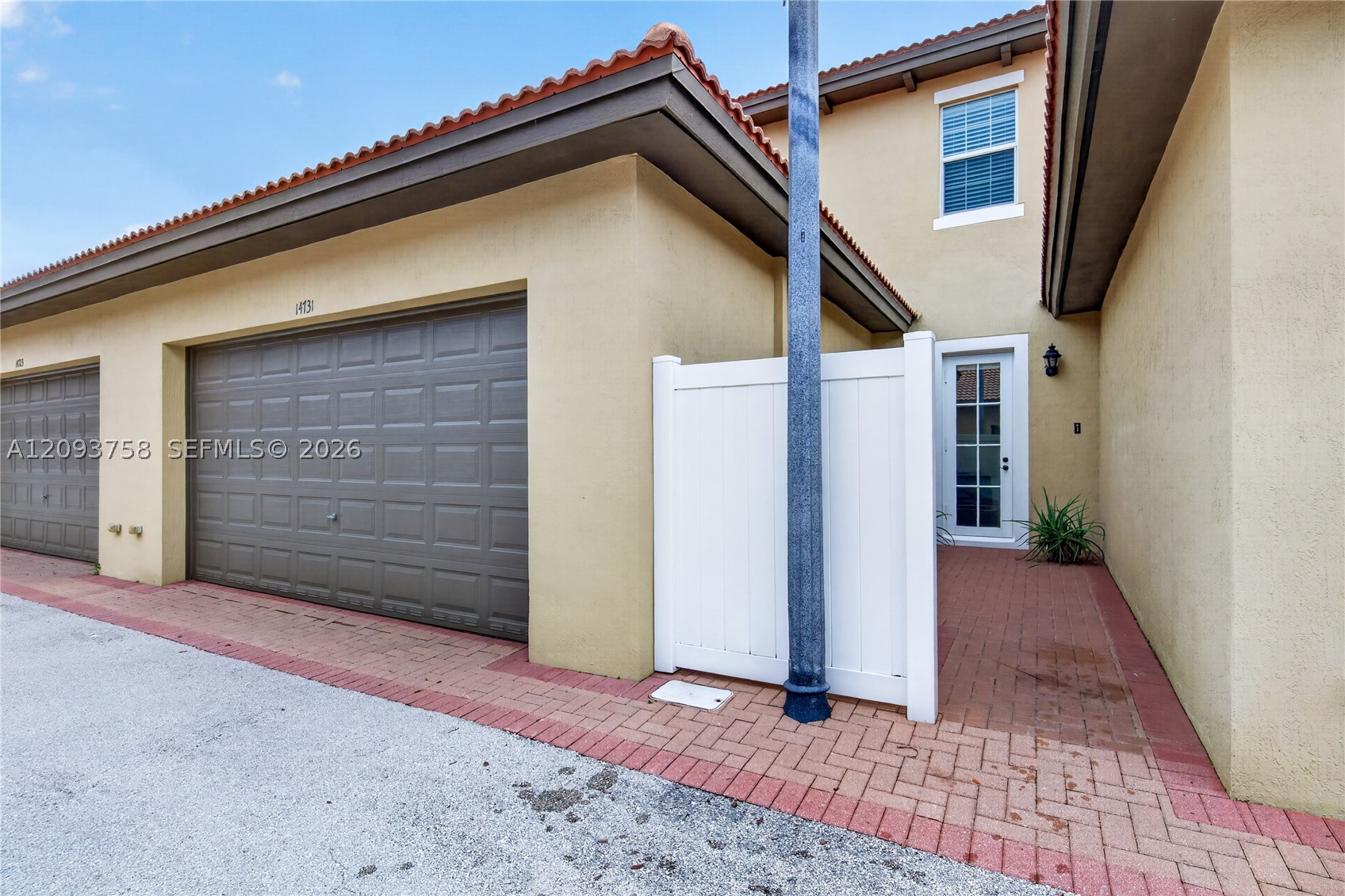 Pembroke Pines photo 4