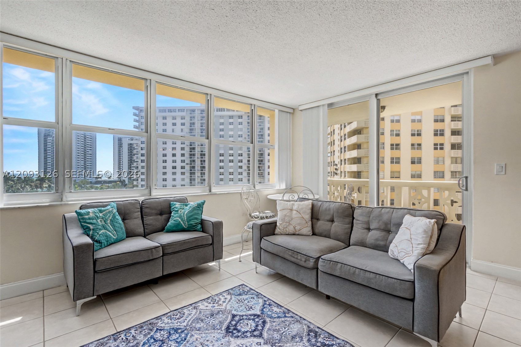 Hallandale Beach photo 4