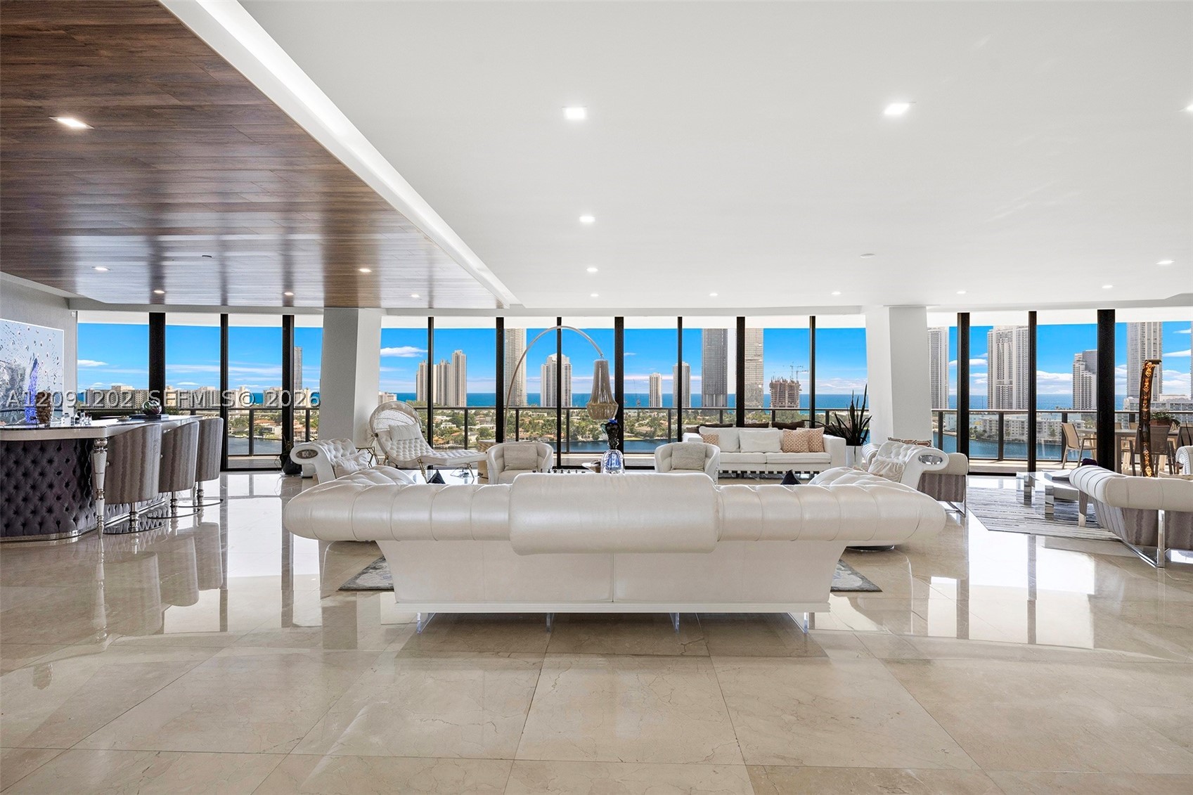 Aventura photo 5