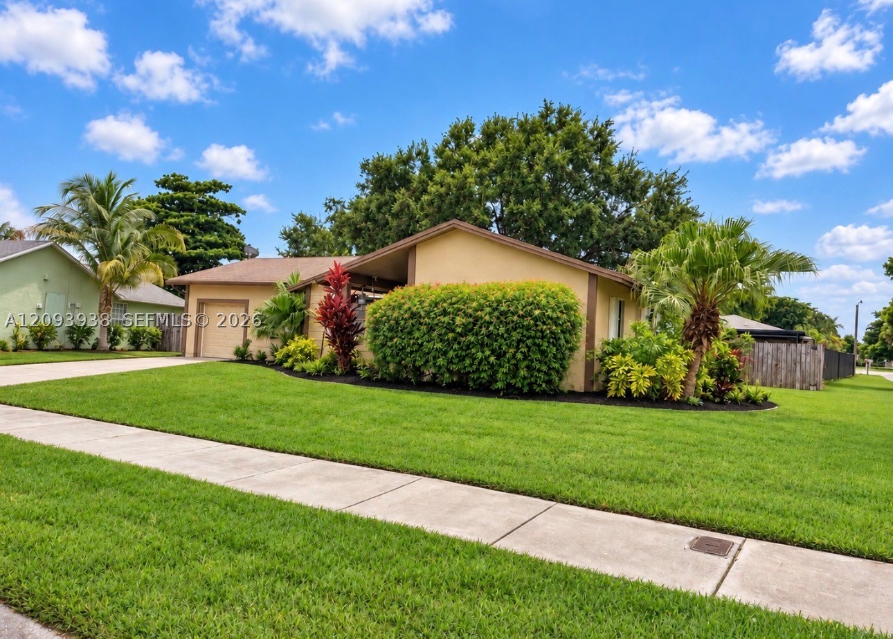 Homestead photo 3